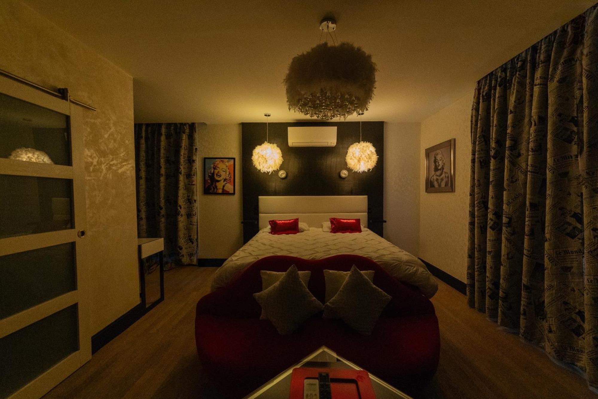 Les Etoiles Bed and Breakfast Tonnerre Kamer foto