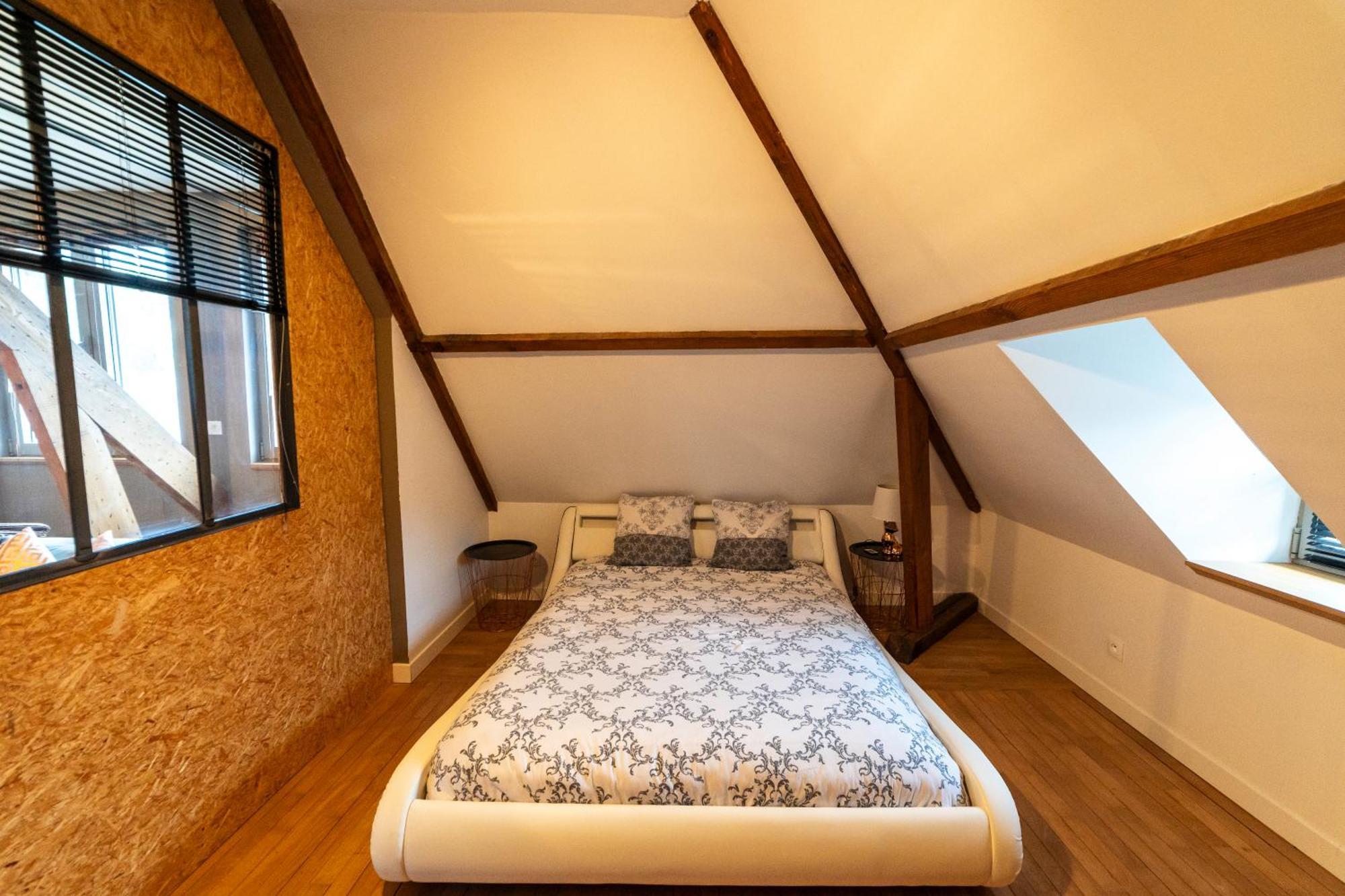 Les Etoiles Bed and Breakfast Tonnerre Buitenkant foto
